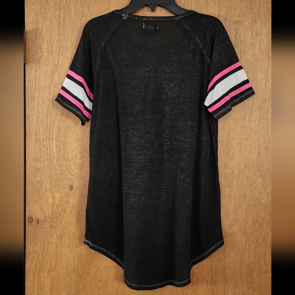 Poof t-shirt, size medium, color black - Picture 2 of 6